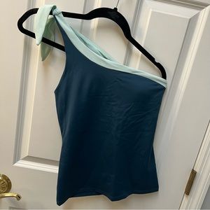 Senita Athletics tankini top